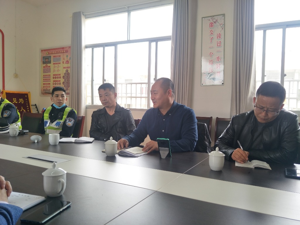 松港街道叶小舜书记莅临霞浦十八中调研