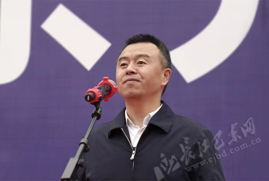 洪家进县长要求,全县上下要以此次集中开工为